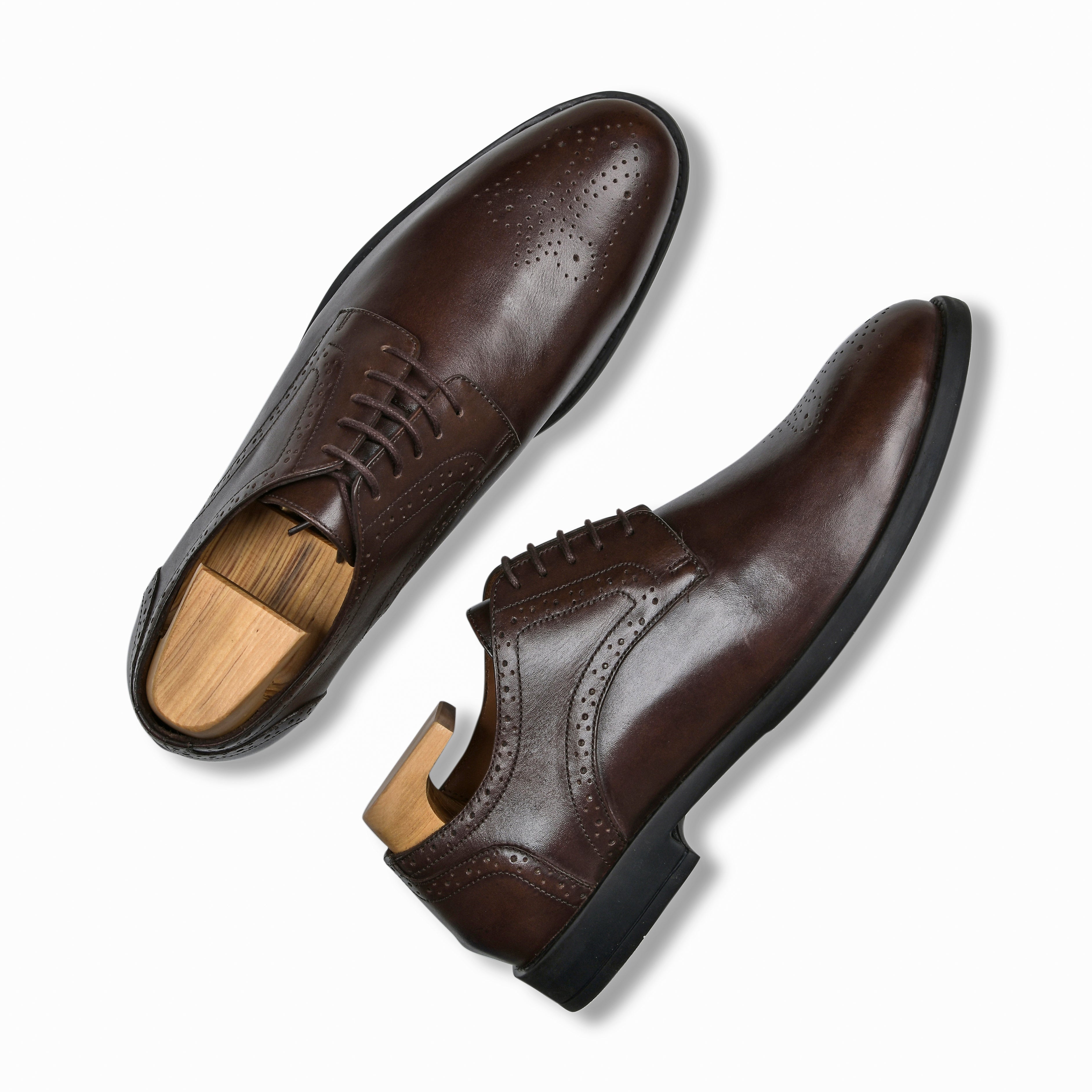 ROBERT | CHESTNUT BROWN