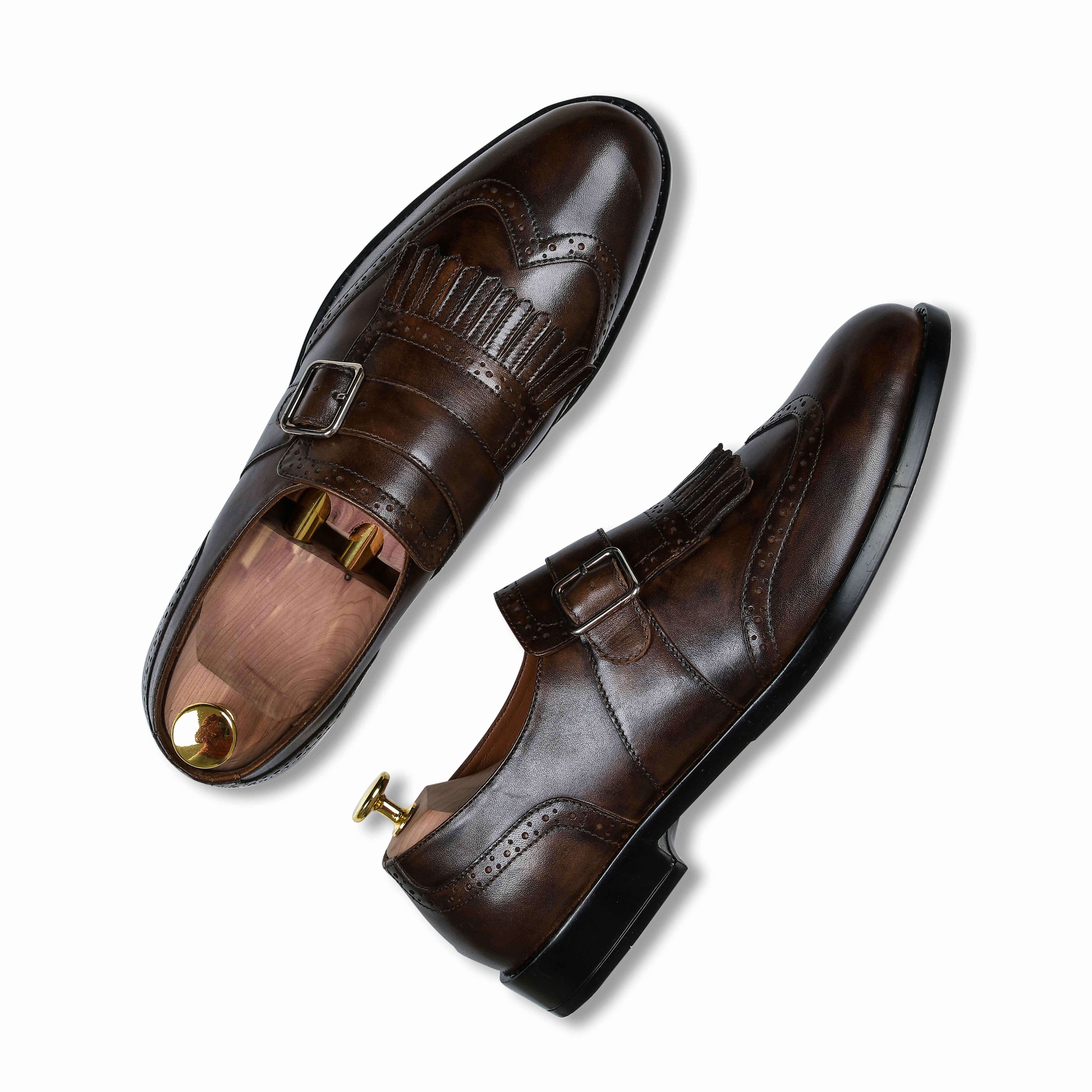ISSAC | RUST BROWN